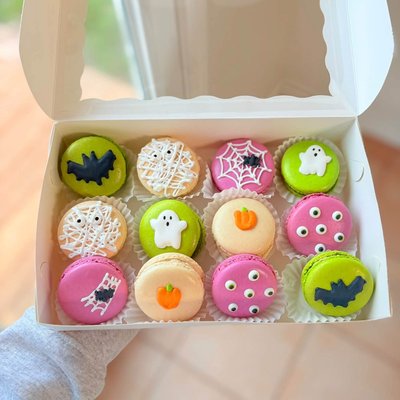 1/2 Dozen Macarons