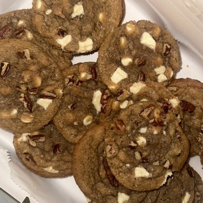 Brown Butter Pecan w/ White chocolate Chips 