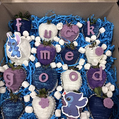 Custom Chocolate Strawberries 