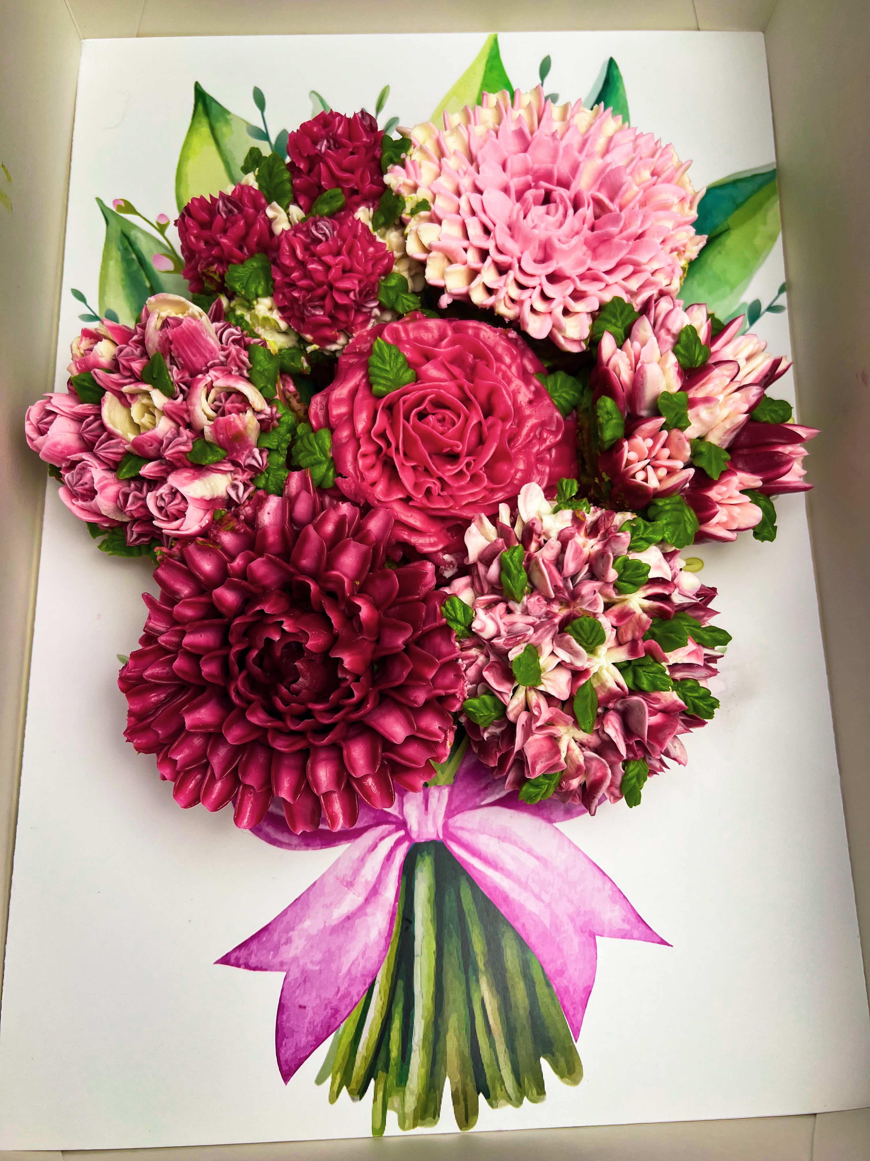 Floral Cupcake Bouquet – Set of 7 | Bouquet Floral de Cupcakes – Set de 7