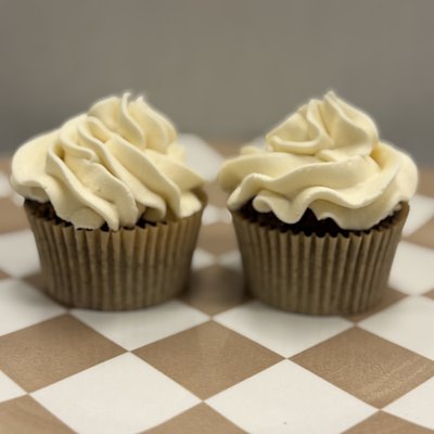 Chocolate Cupcake (Vanilla Buttercream)