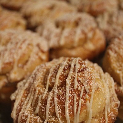 Single Almond Croissant Roll