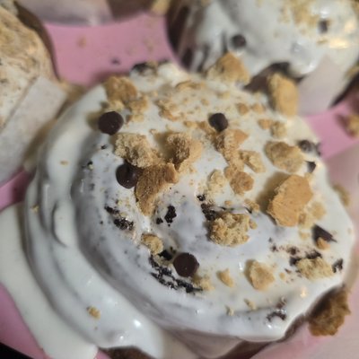 S'mores Cinnamon Roll (4 Pack)