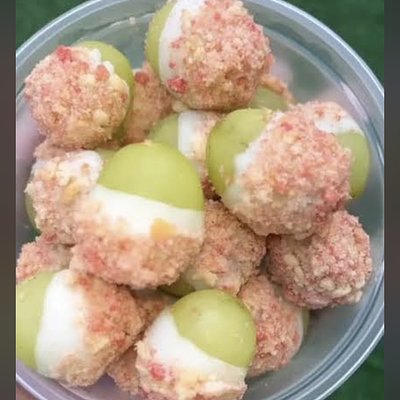 Chocolate Covered Grapes