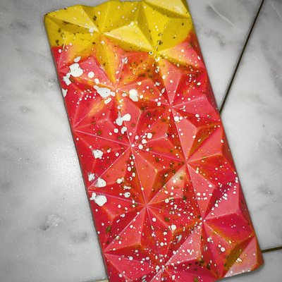 Strawberry Lemonade Space Bar