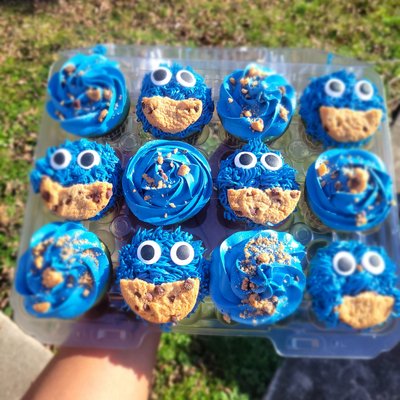 Custom Cupcakes 