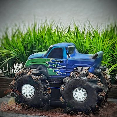 3D CUSTOM CAKE 