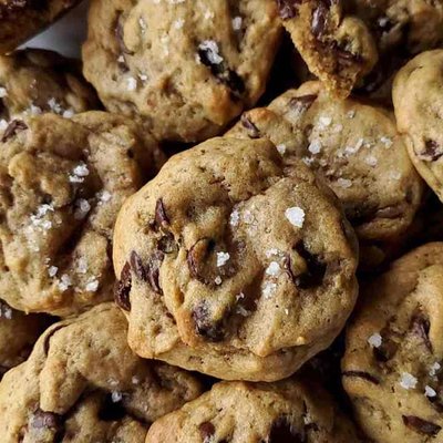 Brown Buttered Chocolate Chip Cookies W/sea Salt(6)