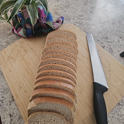 WHOLE WHEAT SANDWICH BREAD