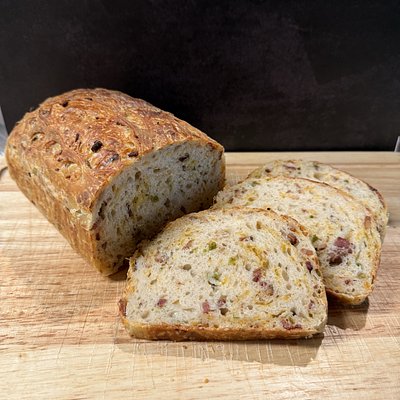 Bacon Cheddar Jalapeño Sourdough Loaf
