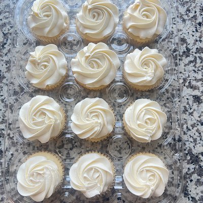 Cupcakes (dozen)