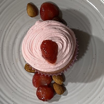 Strawberry Almond Cupcakes 