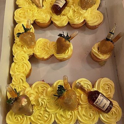 Pull apart Cupcake Cake 