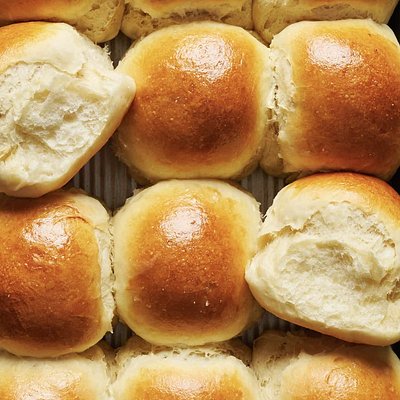 12 Ct. Sourdough Soft Dinner Rolls