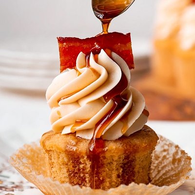 Maple Bacon Cupcakes