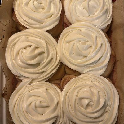Six Strawberry Cheesecake Rolls