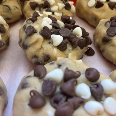 Stuffed Triple chocolate cookies