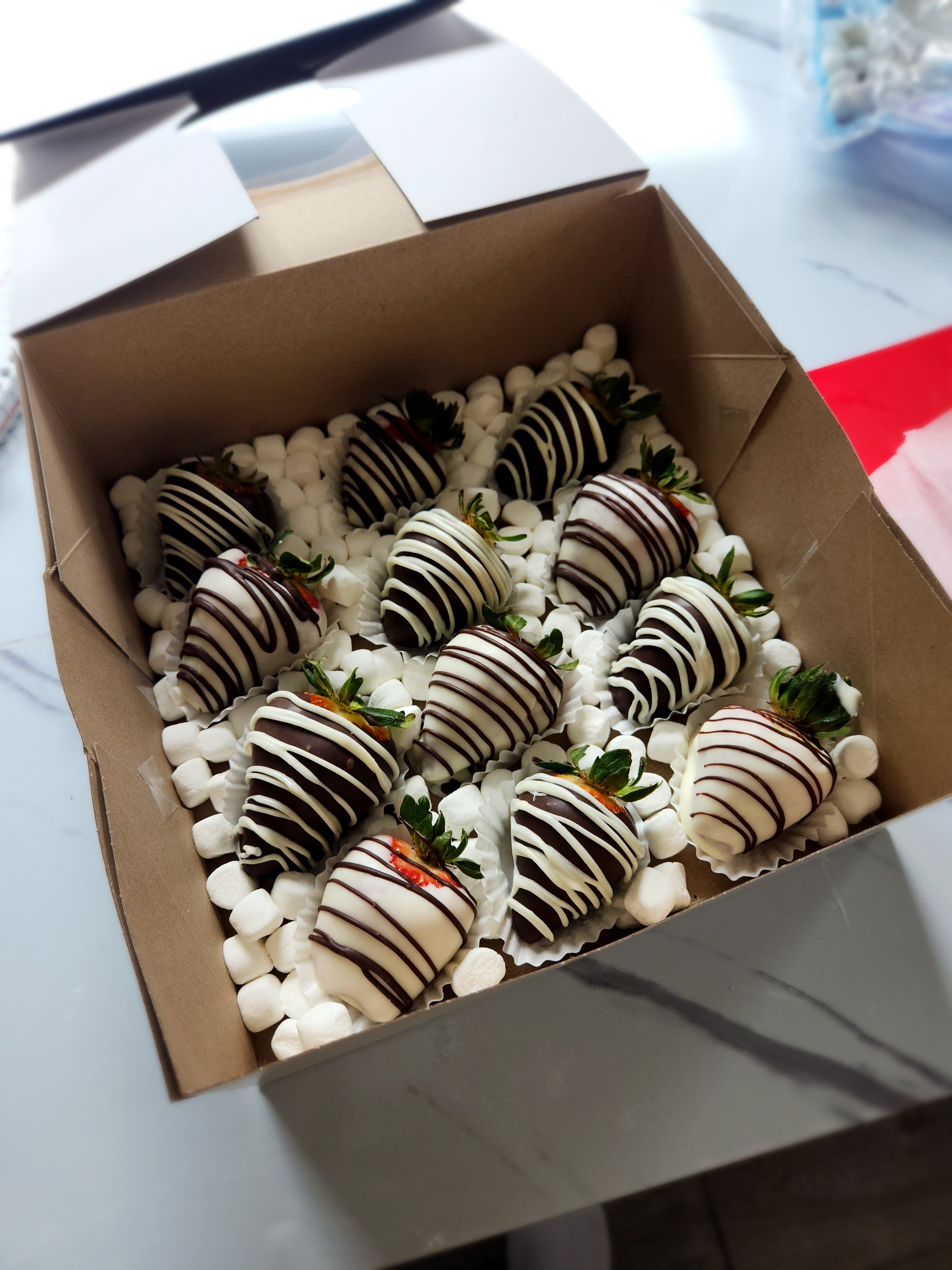 Chocolate covered strawberries 