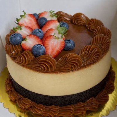 Personal Decorated Cake~Pastel Flan 6"