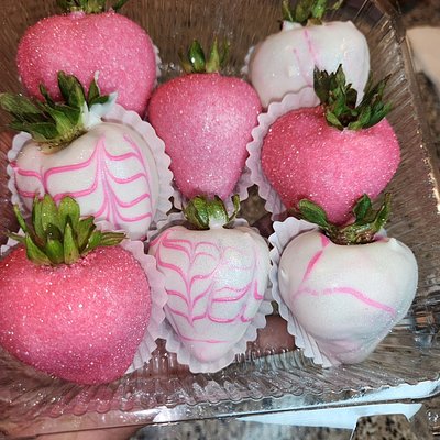 Chocolate Covered Strawberries-medium