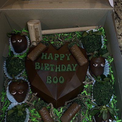 8 𝐏𝐜 B𝐫𝐞𝐚𝐤𝐚𝐛𝐥𝐞 H𝐞𝐚𝐫𝐭 B𝐨𝐱 🍓 