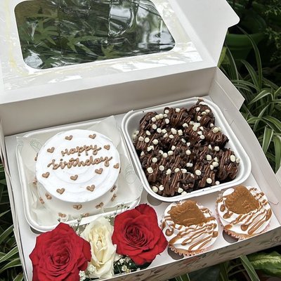 Treats + Cake Celebration Box 