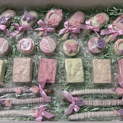 Deluxe - Large Custom Treat Party Package