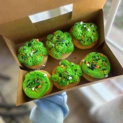 MONSTER MASH CUPCAKES 