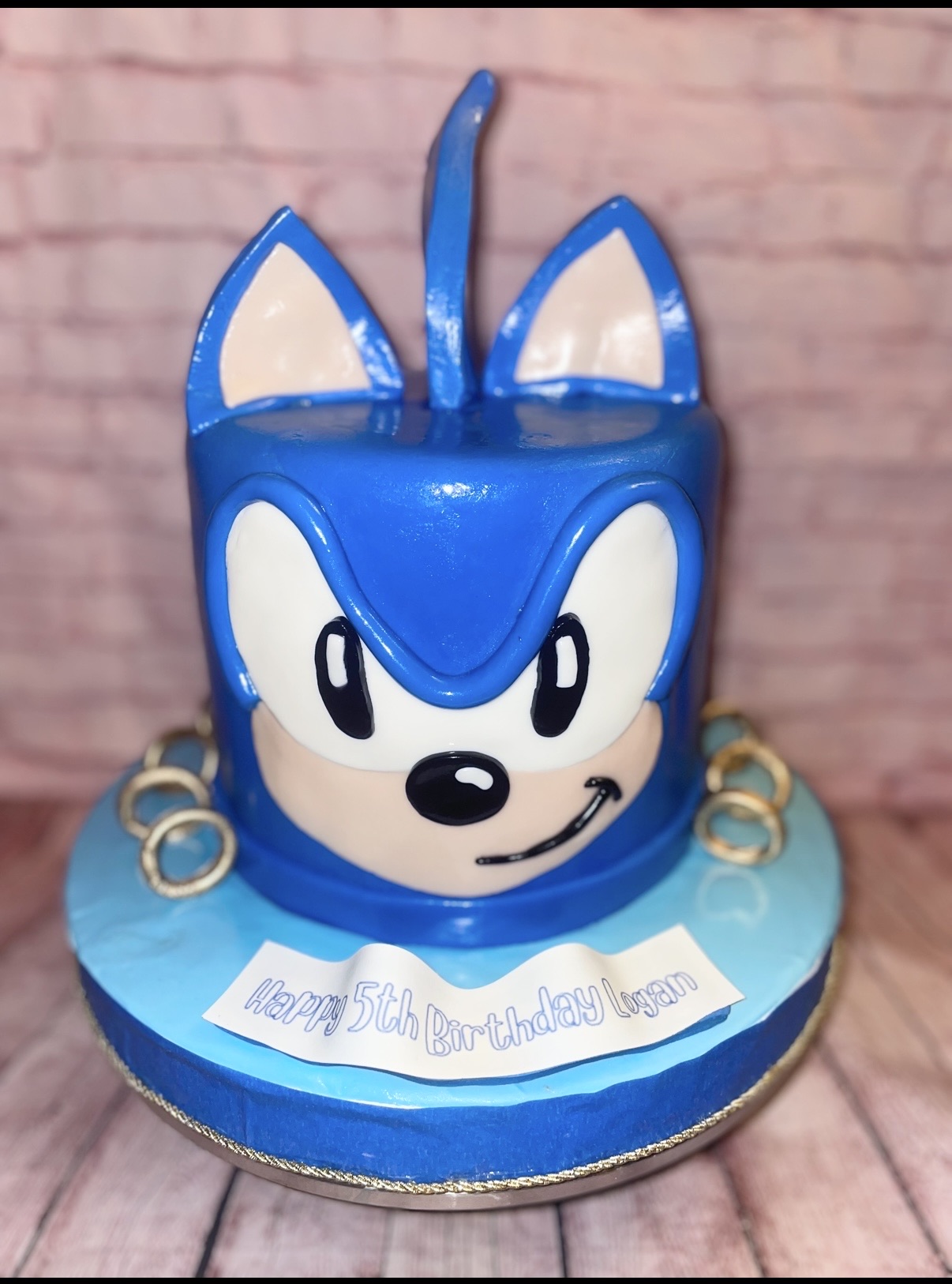7” Cake (Serves 15-20)                 