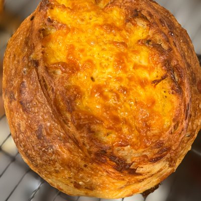 5 Cheese & Garlic - Whole Loaf