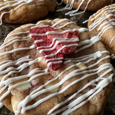 Half Dozen Strawberry White Chocolate 