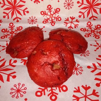 Red Velvet Chocolate Chip Cookies 