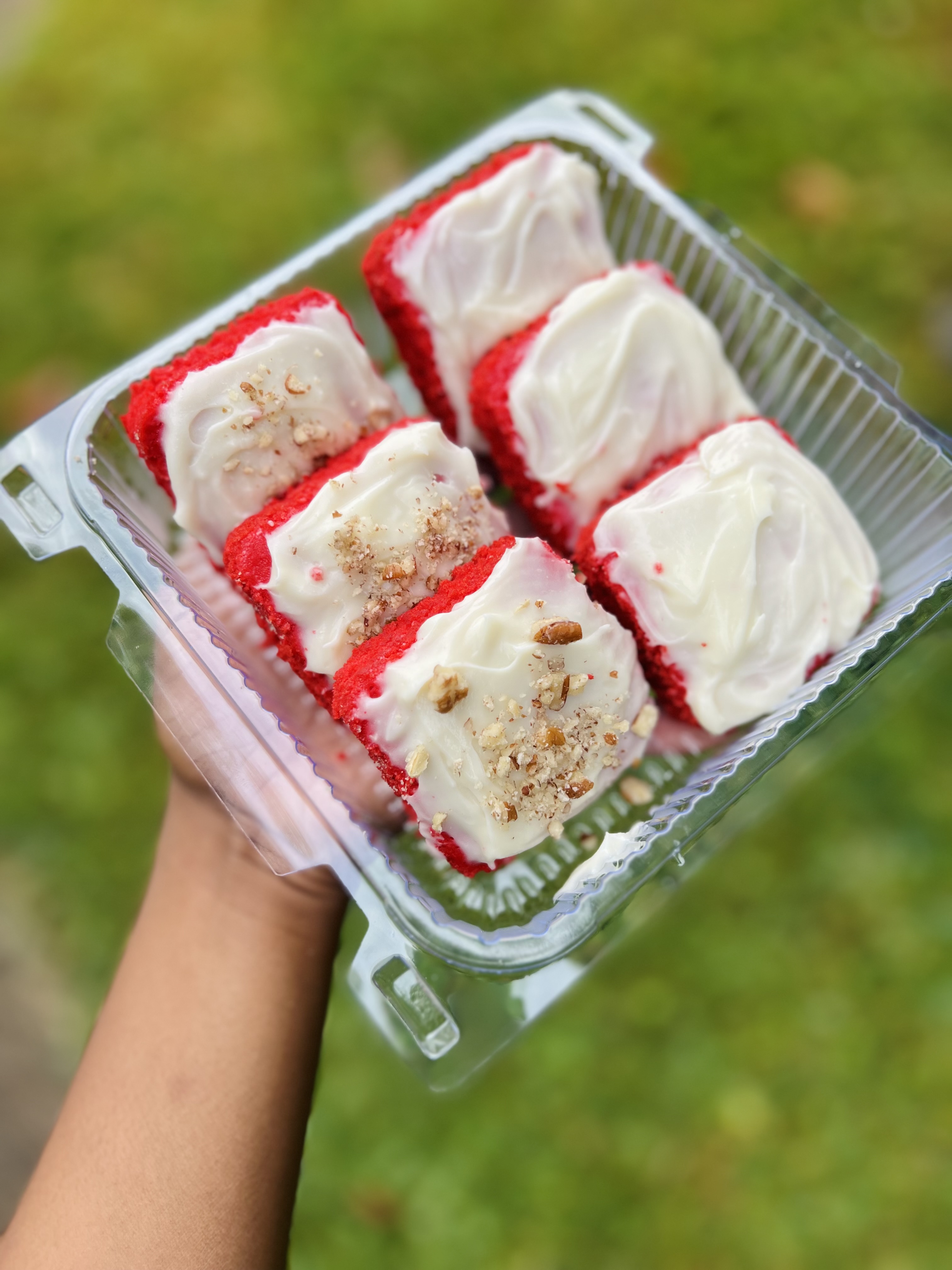 Red Velvet Brownies 