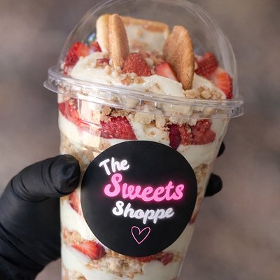 Strawberry Banana Pudding Cup 