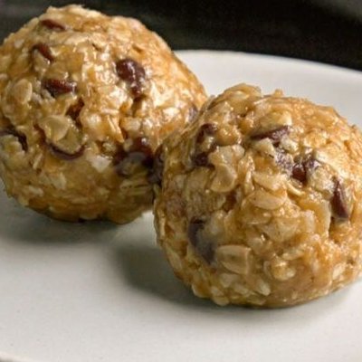 Peanut Butter Oatmeal Balls 
