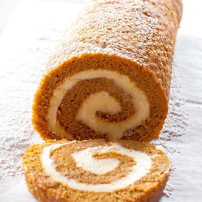 Pumpkin Roll Without Nuts 