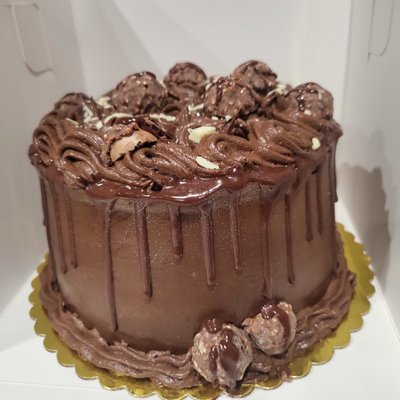 Chocolate Tryst (Triple Chocolate Cake)