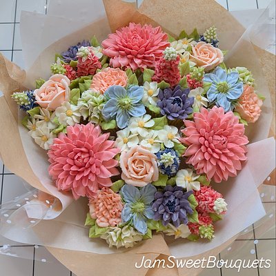 12 Cupcakes Bouquet 