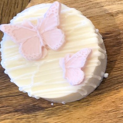 Cake Pucks
