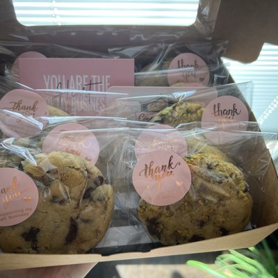 4 dozen cookies
