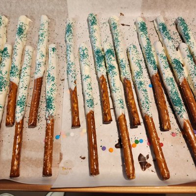 Pretzel Rods