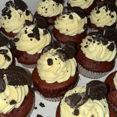 Red Velvet Oreo Cupcakes