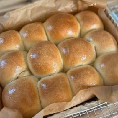 1 Dozen Sourdough Dinner Rolls