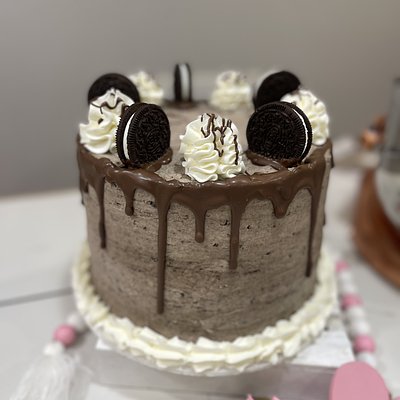 Custom Cakes