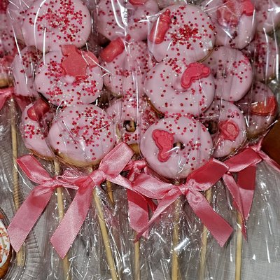 Mini Donuts (3 Per Skewer) 