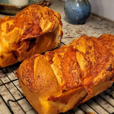 Garlic Cheddar Loaf