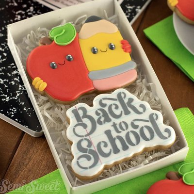 A16 2pc Apple/Pencil w/ Back To School 