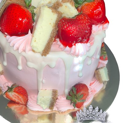 Strawberry Cheesecake Cake