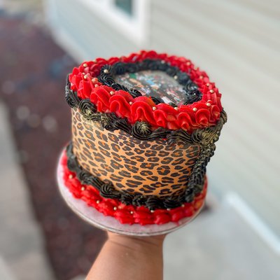 6” Heart Cake (3 Layers) 