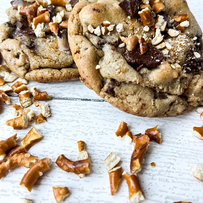 Salted Caramel Pretzel